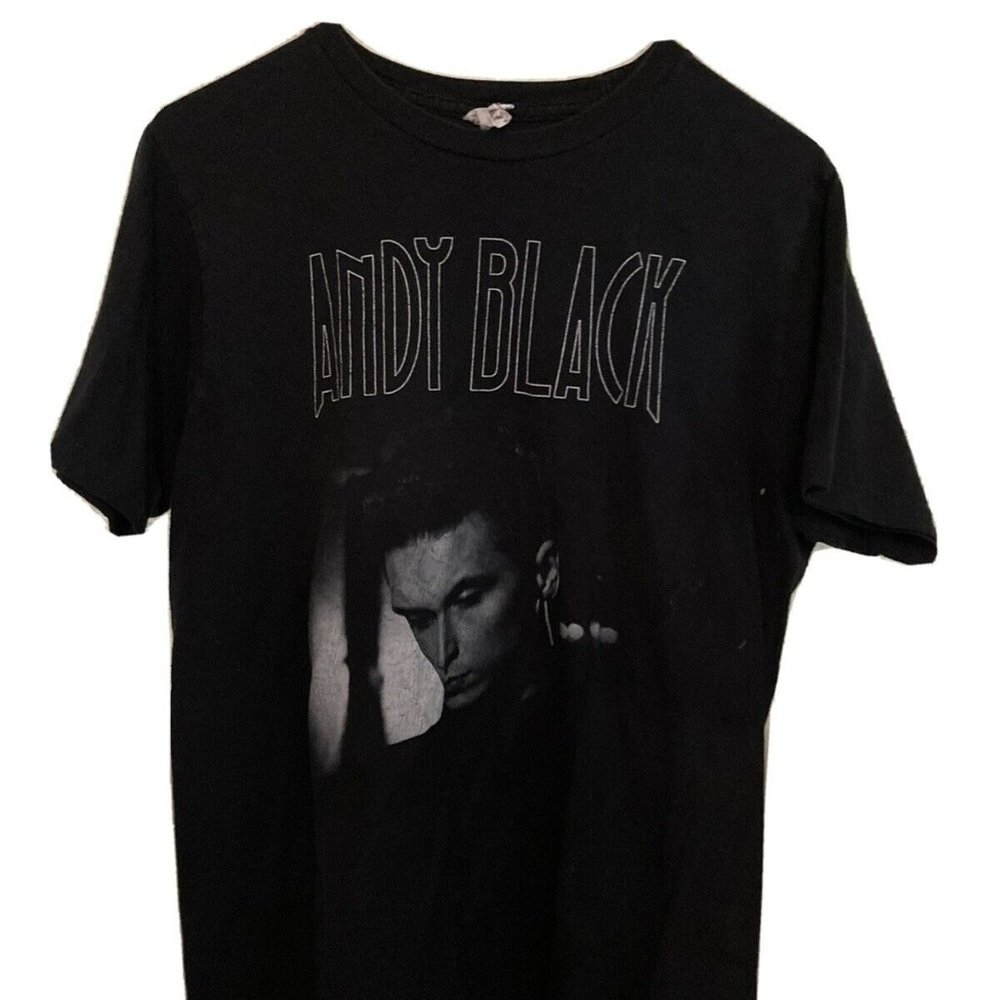 VINTAGE Andy Black T-Shirt Size Medium